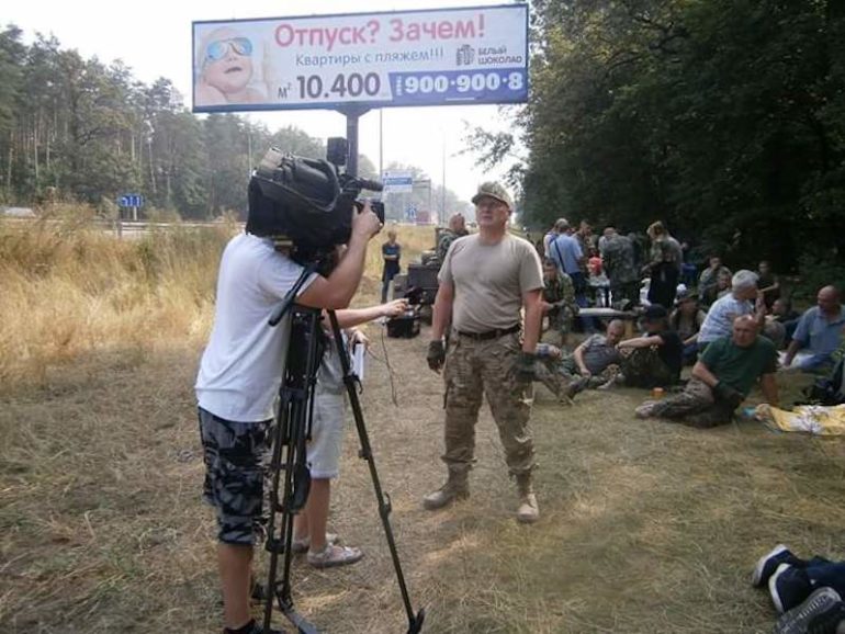 Соцмережі про ОУНівську акцію проти "мирної хресної ходи"