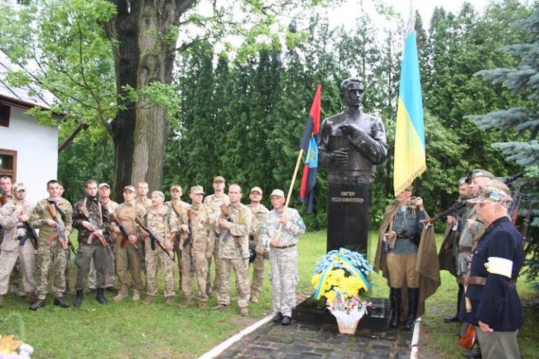 Четвертий Великий збір Добровольчого Руху ОУН