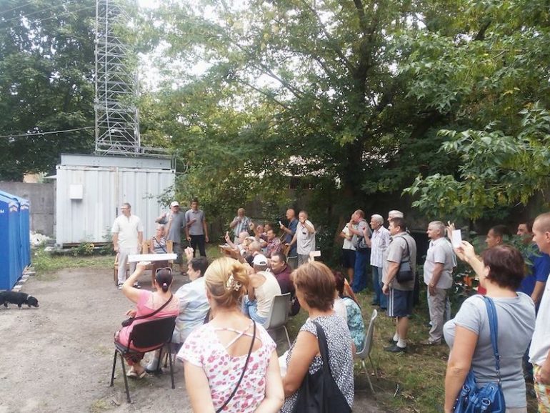 Збори громади і переобрання голови селища Водогін