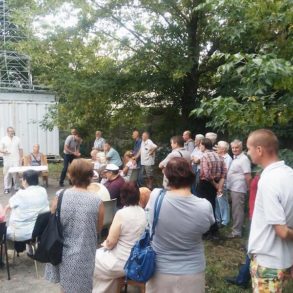 Збори громади і переобрання голови селища Водогін