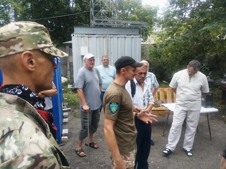 Збори громади і переобрання голови селища Водогін