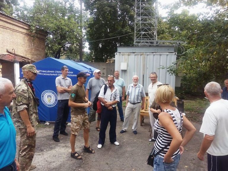 Збори громади і переобрання голови селища Водогін