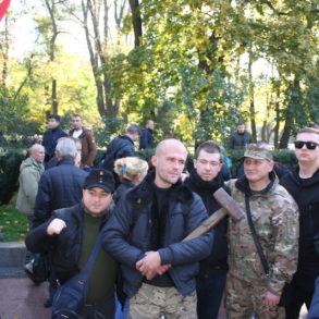 Покрова-2018: боротьба з сатанинськими ідолами у Маріїнському парку