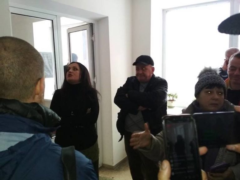 ОУНівці захищають ветерана війни від прокурорського свавілля