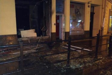 Невідомі патріоти спалили у Львові російський банк