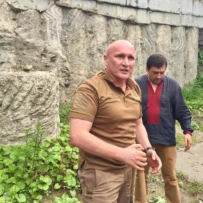 Встановлення хреста на Поштовій площі