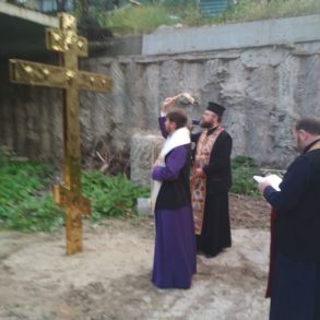 Встановлення хреста на Поштовій площі