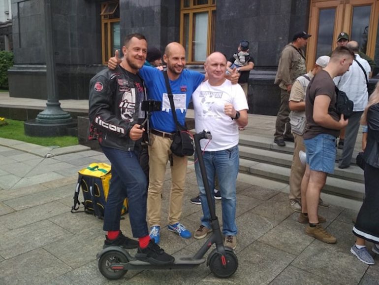 Акція "Час звільнити політв'язнів!"