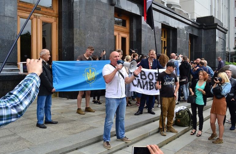 Акція "Час звільнити політв'язнів!"