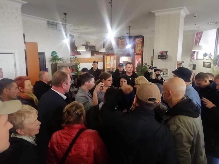 Суди по справах ОУНівців та акція проти ресторану "Катюша" у Києві