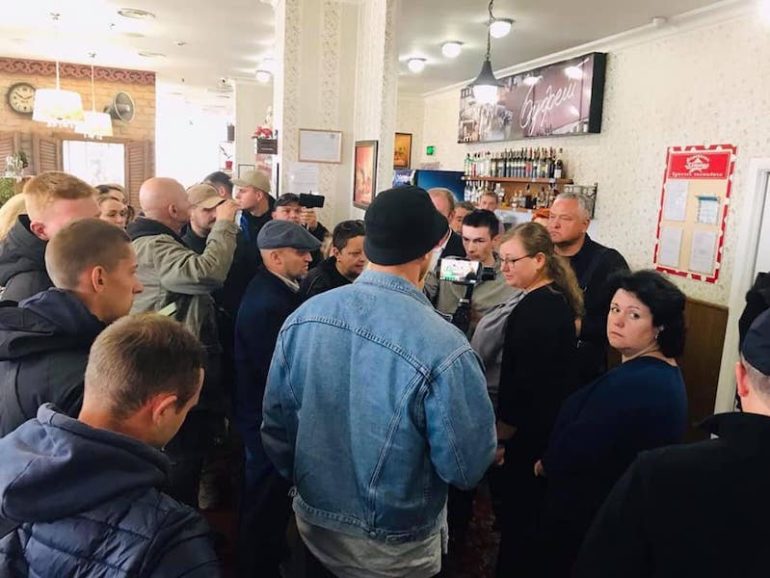 Суди по справах ОУНівців та акція проти ресторану "Катюша" у Києві