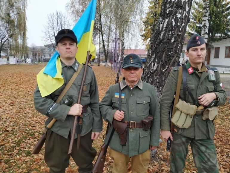 На зйомках фільму про Бульбу-Боровця