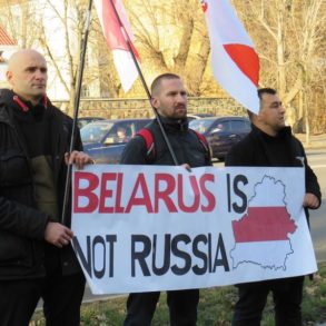 Пікетування російського посольства проти анексії Білорусі