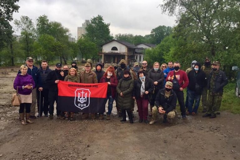 ОУНівці вийшли на захист рекреаційної зони біля Йорданського озера у Києві.