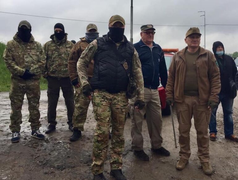ОУНівці вийшли на захист рекреаційної зони біля Йорданського озера у Києві.